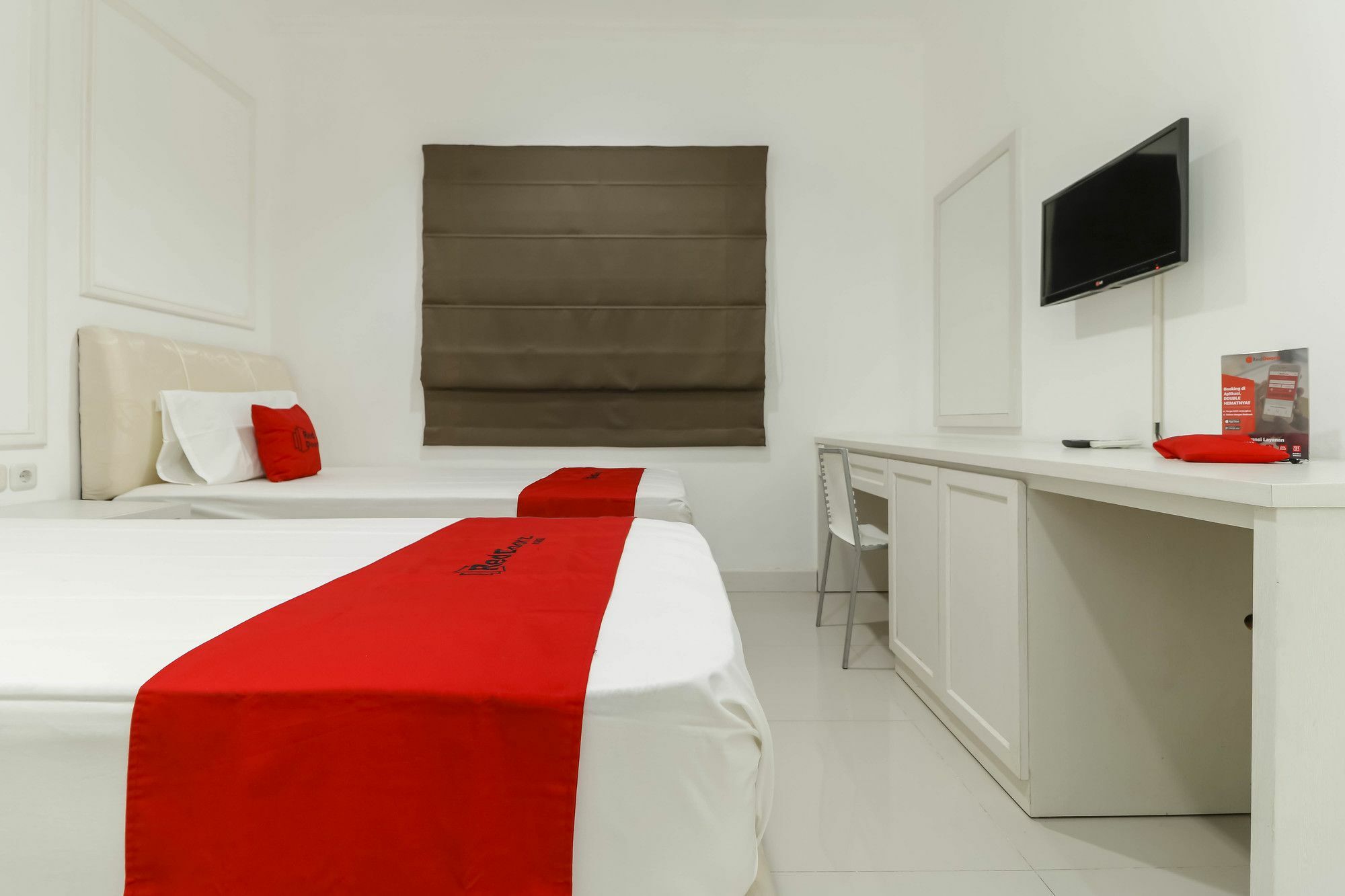 ג'קרטה Reddoorz Plus @ Setiabudi Barat מראה חיצוני תמונה